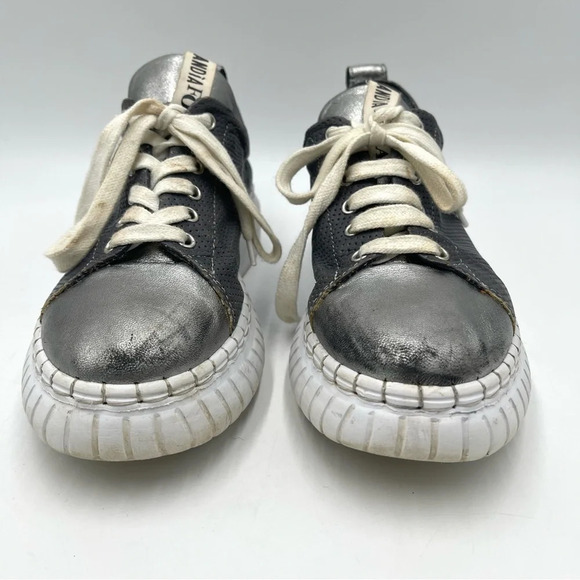 Andia Fora metallic silver Italian leather sneakers size 40/10 - Picture 3 of 8